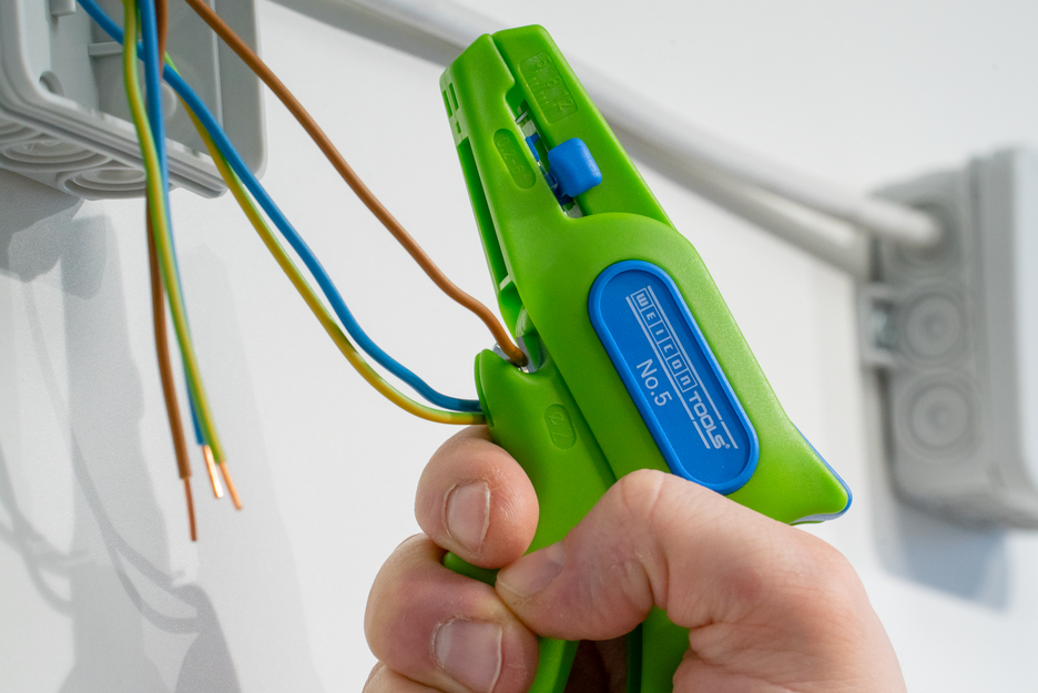 Wire Stripper No. 5 Green Line