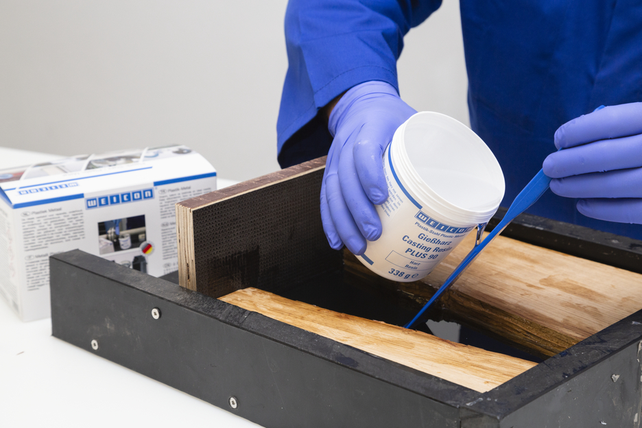 Casting Resin Plus 90 | crystal-clear epoxy resin for casting and coating