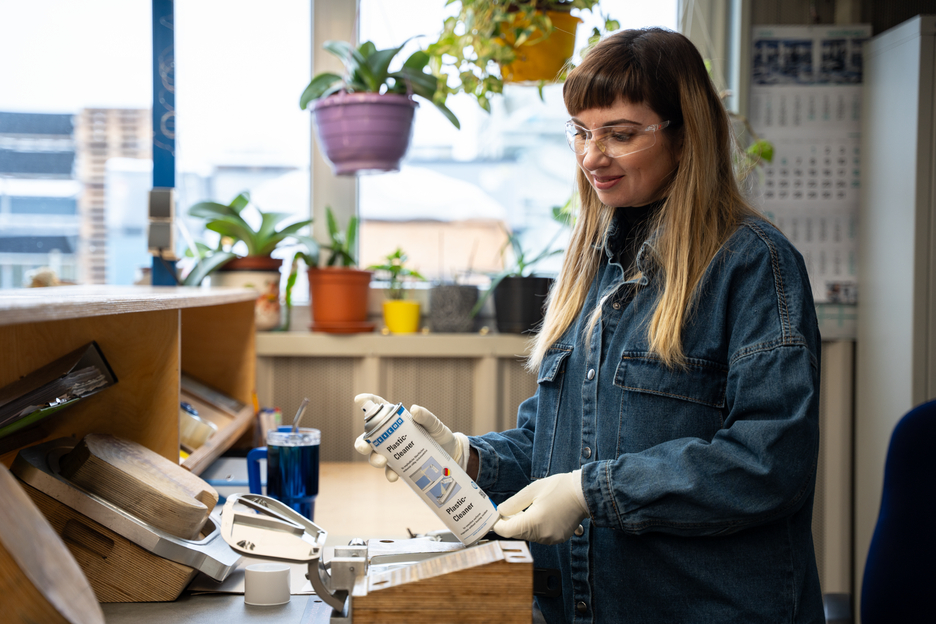 Plastic Cleaner | for cleaning plastic applications