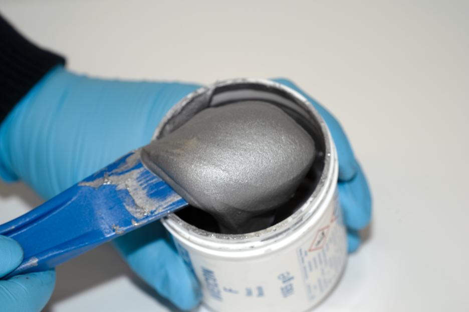 WEICON F | aluminium-filled epoxy resin system for repairs and moulding