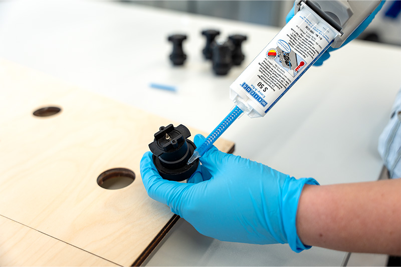 glue, caulking, piston, syringe, adhesive