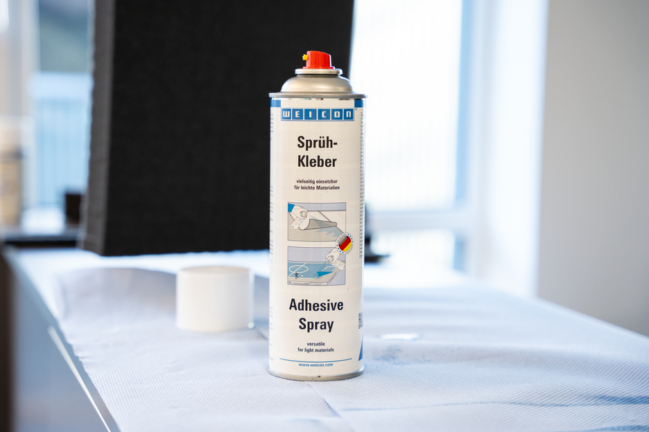 Adhesive Spray | sprayable contact adhesive, ideal for cardboard and paper