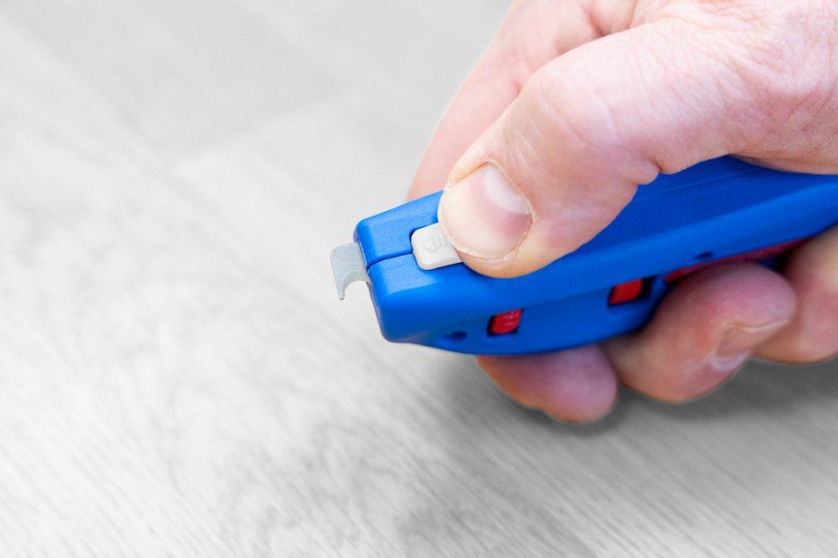 Cable Stripper No. S 4-28 Spiral