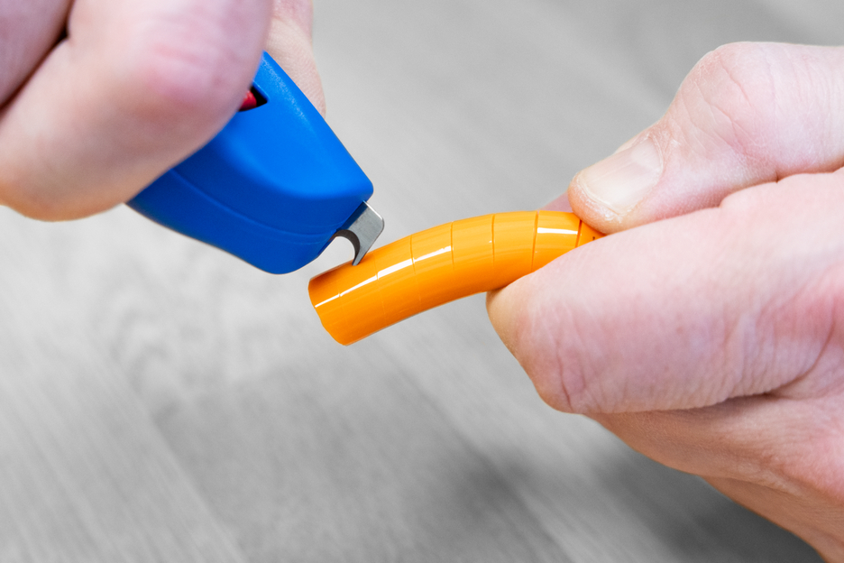 Cable Stripper No. S 4-28 Spiral | Circular, longitudinal and spiral cuts from 4-28 mm Ø