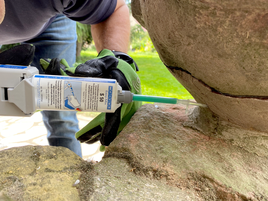 Easy-Mix S 50 Epoxy Adhesive | High-temperature resistant epoxy resin adhesive for fast repair and maintenance work