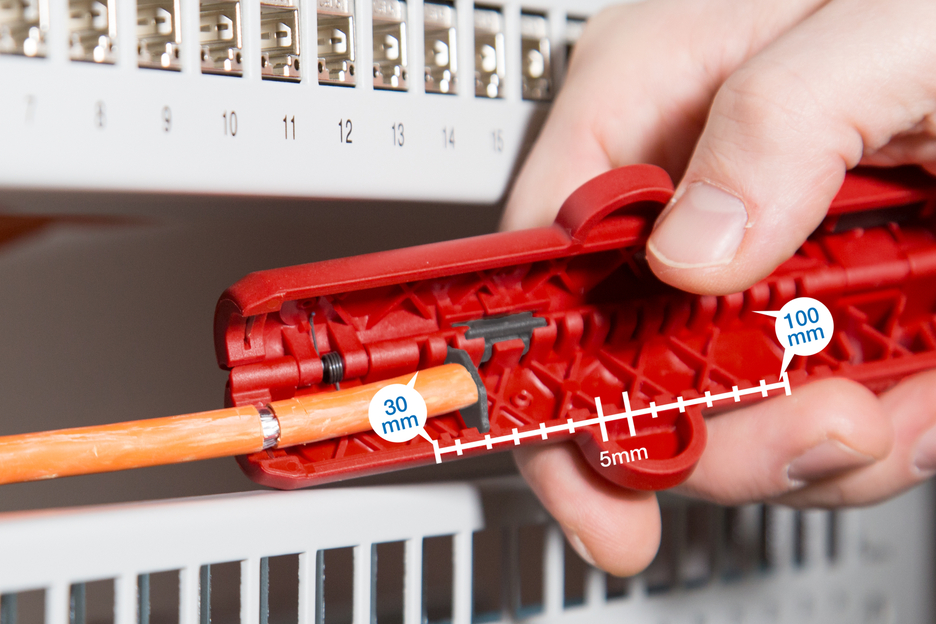 Cat Cable-Stripper No. 10 | for stripping data and network cables