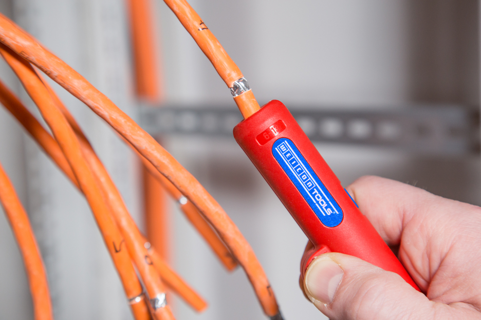 Cat Cable-Stripper No. 10 | for stripping data and network cables